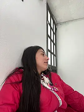 KiraKayLeiigh webcam