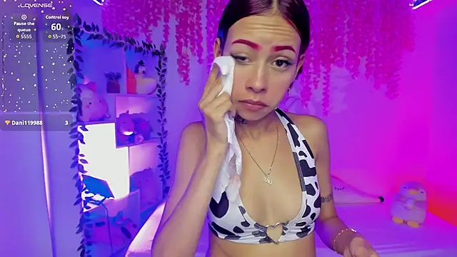 cat_kitty18_ webcam