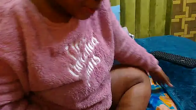 BigbootyNickyx webcam