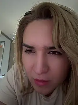 violet-grey webcam
