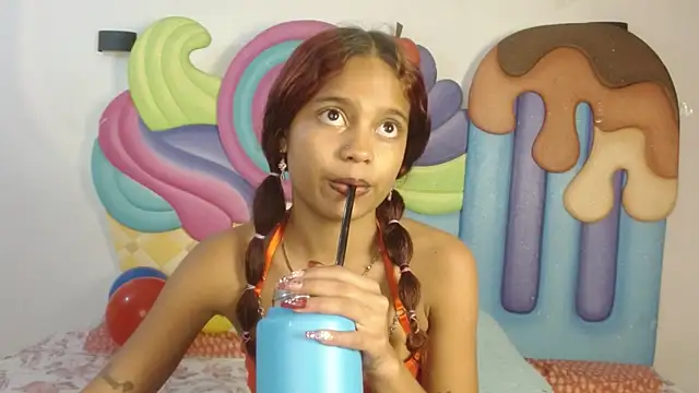 Nicky_Nicoole webcam