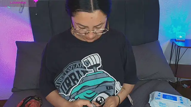 samm_curvy webcam