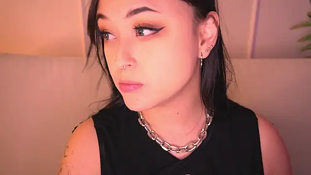 Gloomydoll webcam