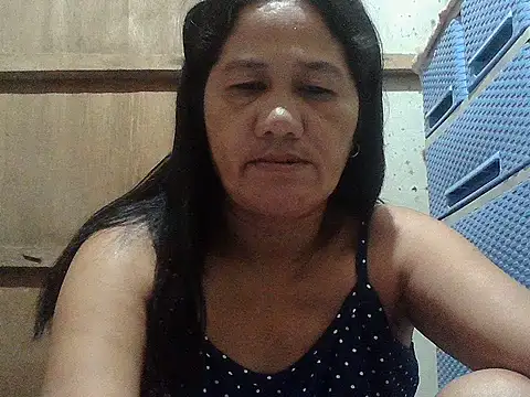 hotmama_063 webcam