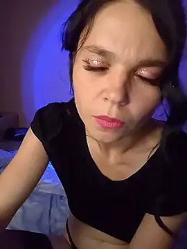 Lilia377 webcam
