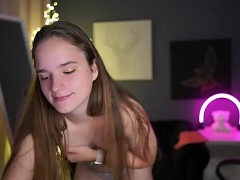 suzysky - SuzySKy's free webcam - UK Sex Cams