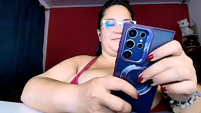 lulubigtitts1 webcam
