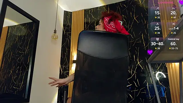 bella_salvatore - Bella_salvatore's free webcam - UK Sex Cams