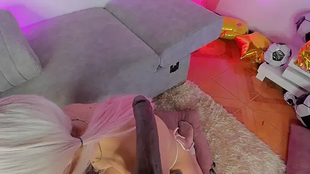 Amelie_Wine webcam