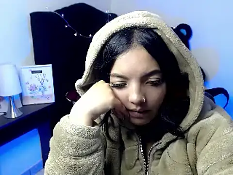 loren_tits24 webcam