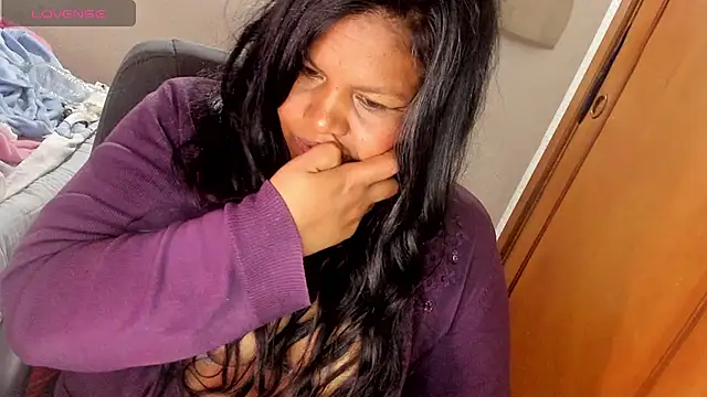 ebonycamelia webcam