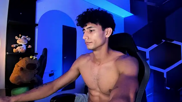 MaxiimoRomano_ webcam