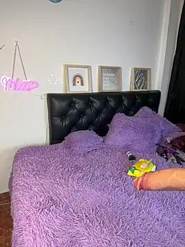mia_valentine__ webcam