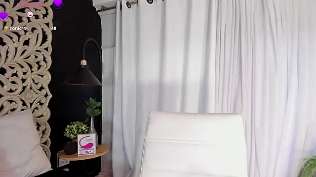 Bianca_DVarela webcam