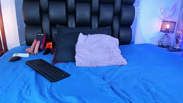 ariel_creamy20 webcam