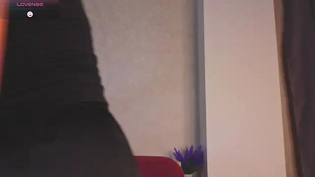 woofbus - WoofBus's free webcam - UK Sex Cams
