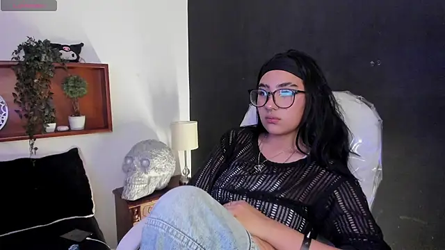 SariBm webcam