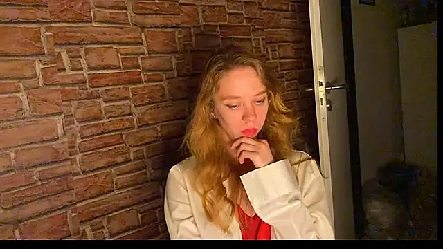 ElizaStorm webcam