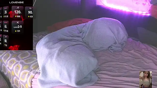Blondiewithanass