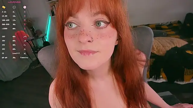 Alice_CutePerv webcam