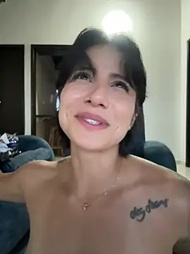 Ale_Lewis Live Web Cam Show