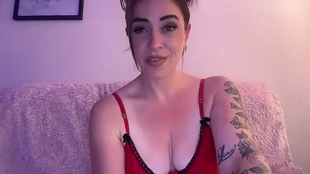 MuckyMILF webcam