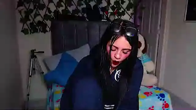 Violettasquirt webcam