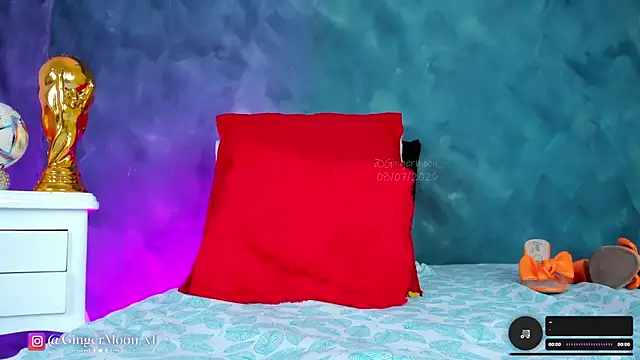 GingerMoon_ webcam