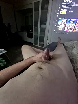 Pindik23322 webcam