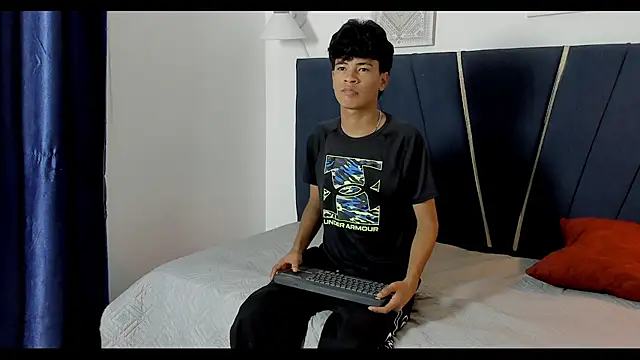 jacob_cum23 Live Web Cam Show