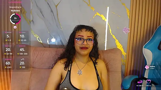 Willow_Levine webcam