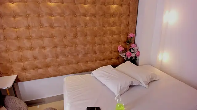 violet_giraldo webcam