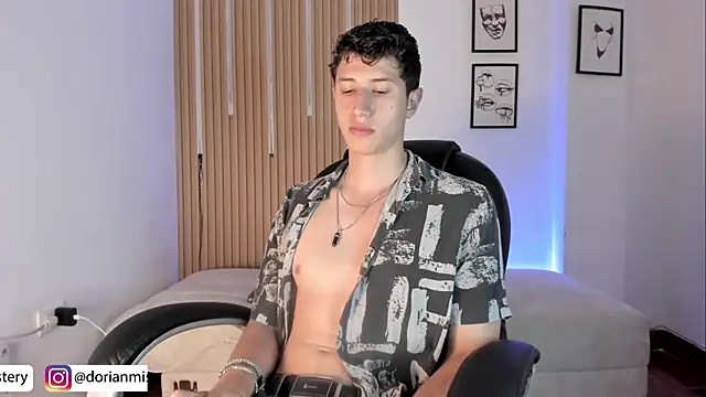 Dorianmistery2322_ webcam