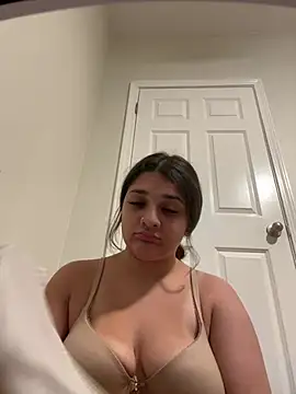 treasurebabii Live Web Cam Show