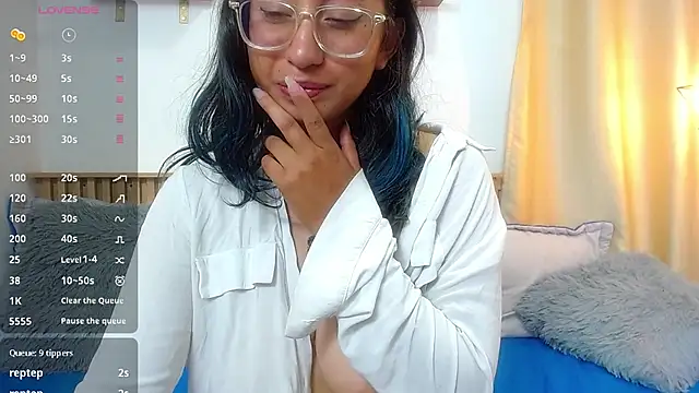 Violet_2003 webcam