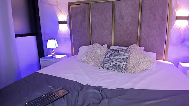 LolaGray__ webcam