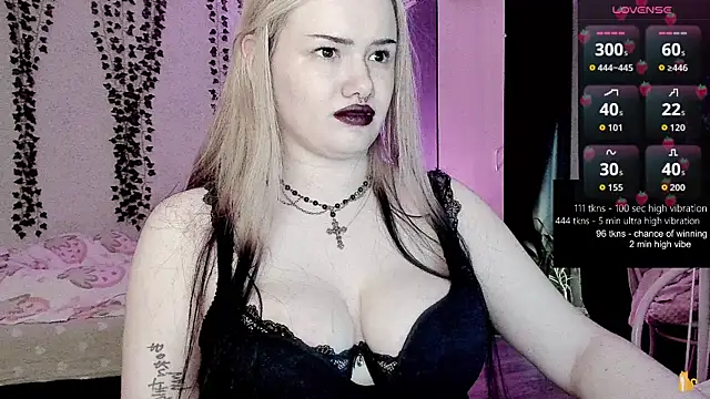 strawberry_elfcat webcam