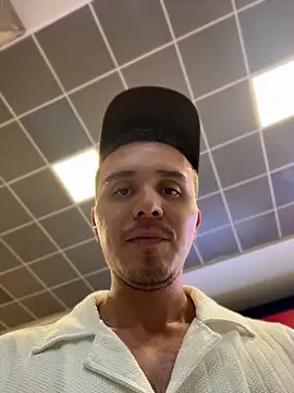 adam-rivera webcam