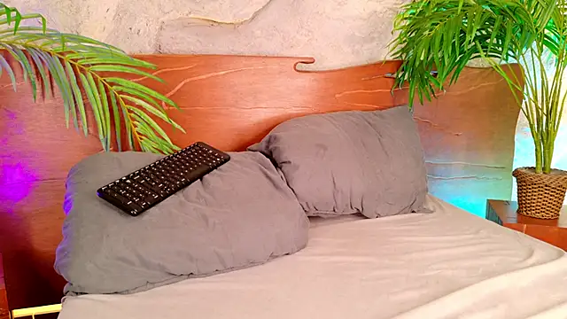 alisonn_moon webcam