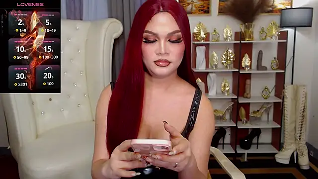 PrettyCockAthena webcam