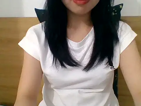 kiraa-007 webcam