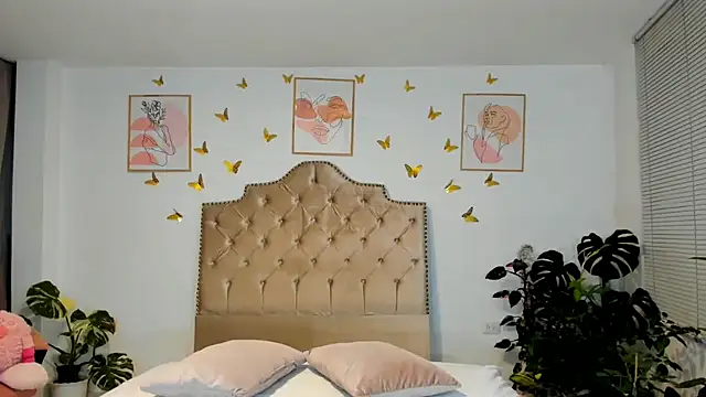 bella_grego webcam