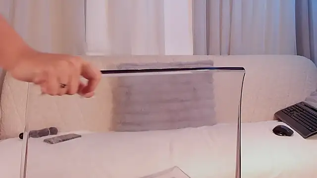 ValentinaMonroee webcam