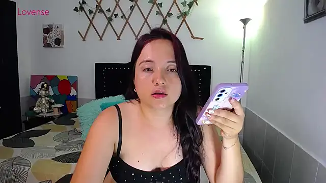 naughty_girl_4u webcam
