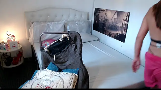 NinaDOM4CUM webcam