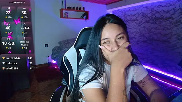Camila_IRoose webcam