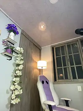 Nnnaina - Trans webcam sex chat