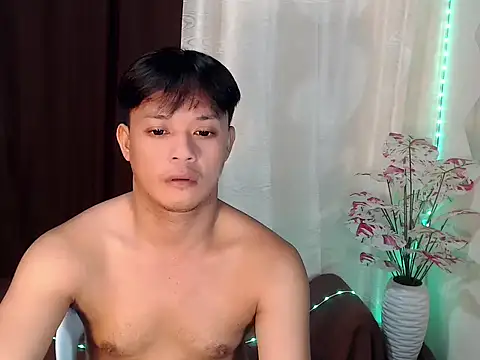 kingdomcum96 live sex cam