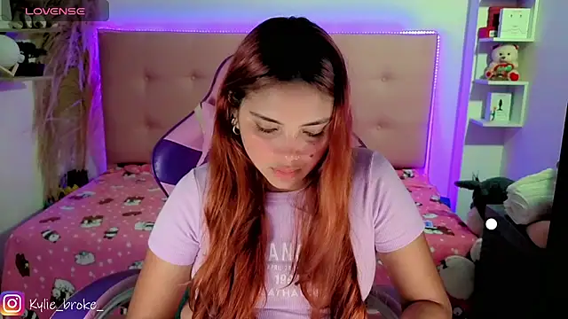Kylie_brokee webcam