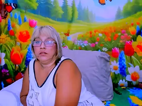 indianroxy webcam